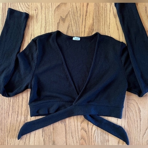 Garage Womens Bkack Cropped Long Sleeve Top Size Large Festival - Picture 1 of 2